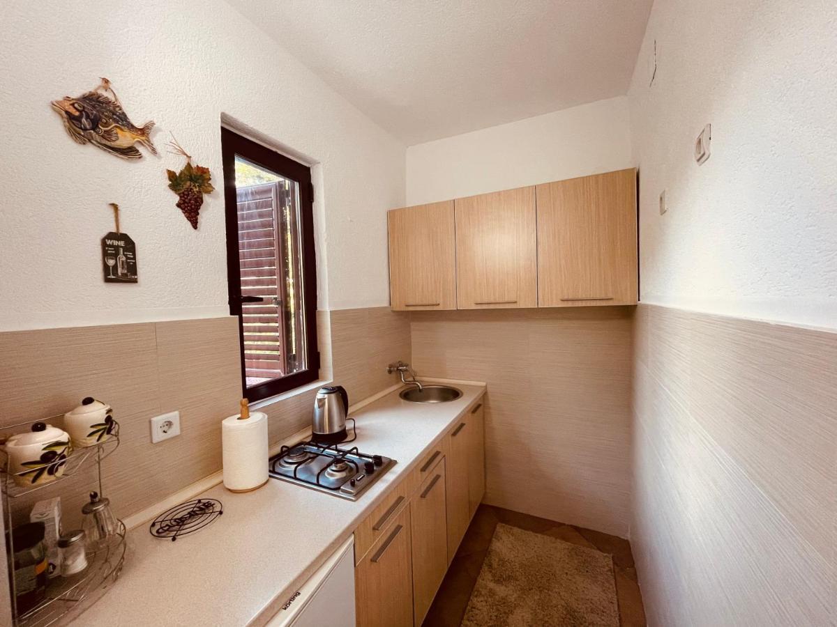 Apartments Four Countesses Virpazar Esterno foto