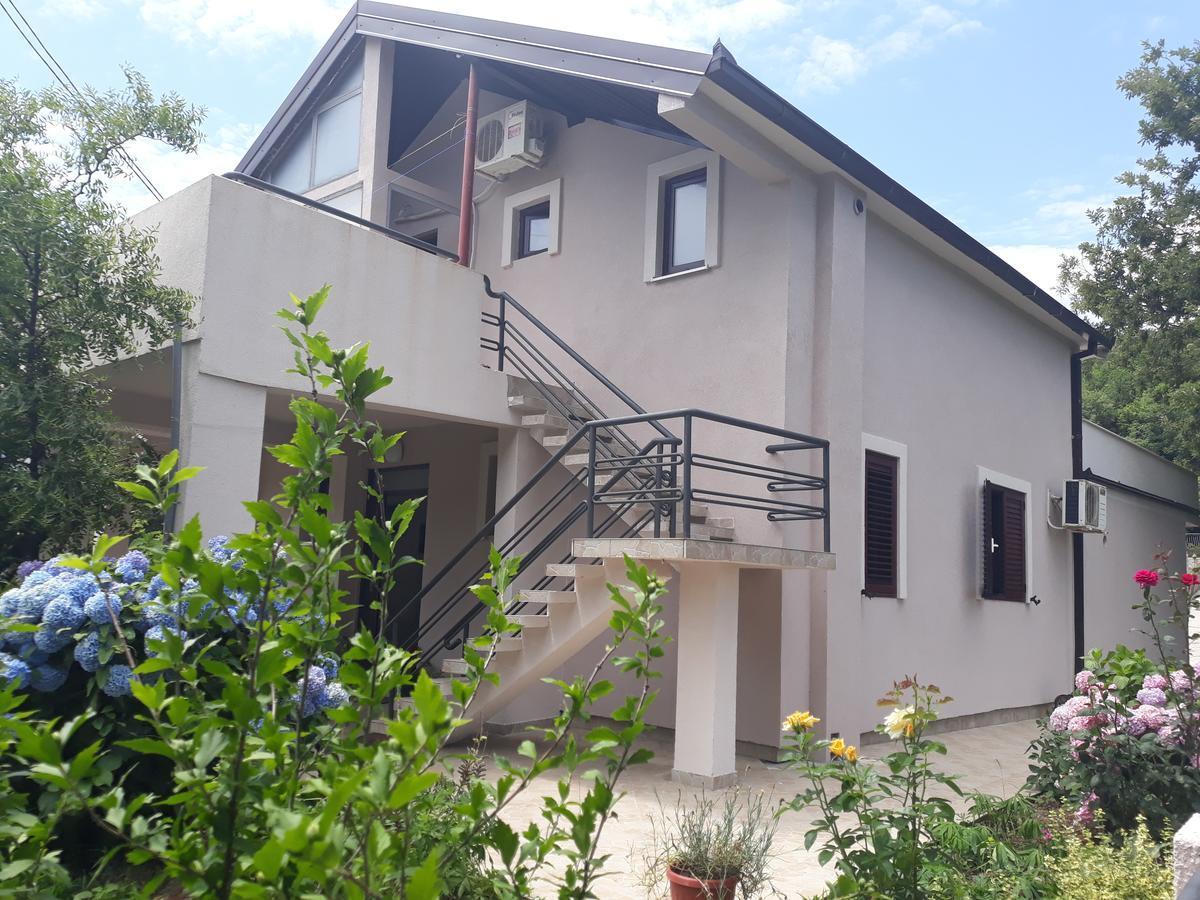 Apartments Four Countesses Virpazar Esterno foto